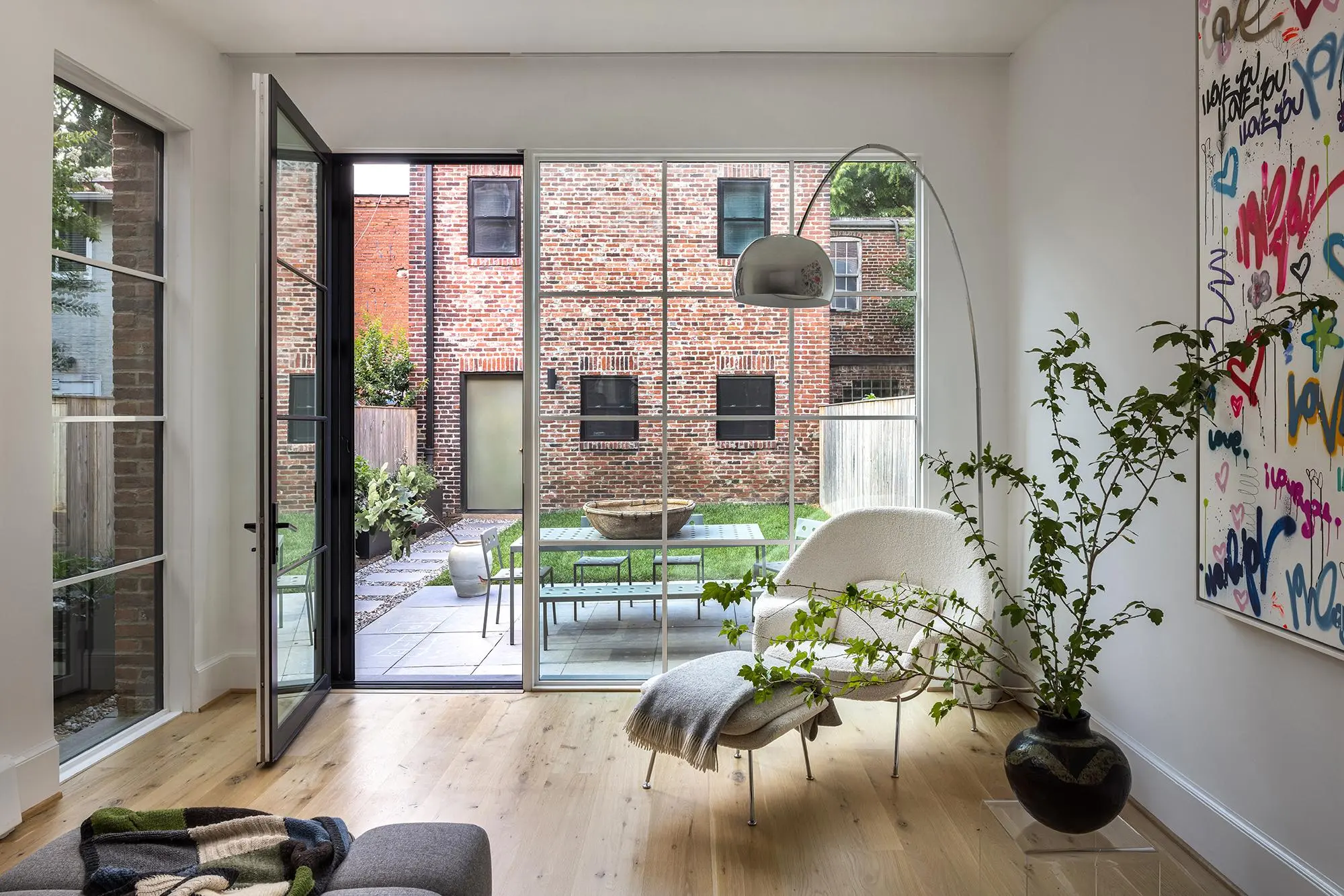 Meridian Condos - Image 2